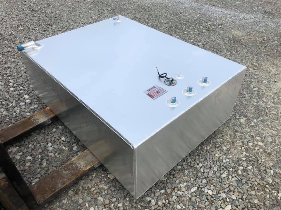 custom marine fuel tanks